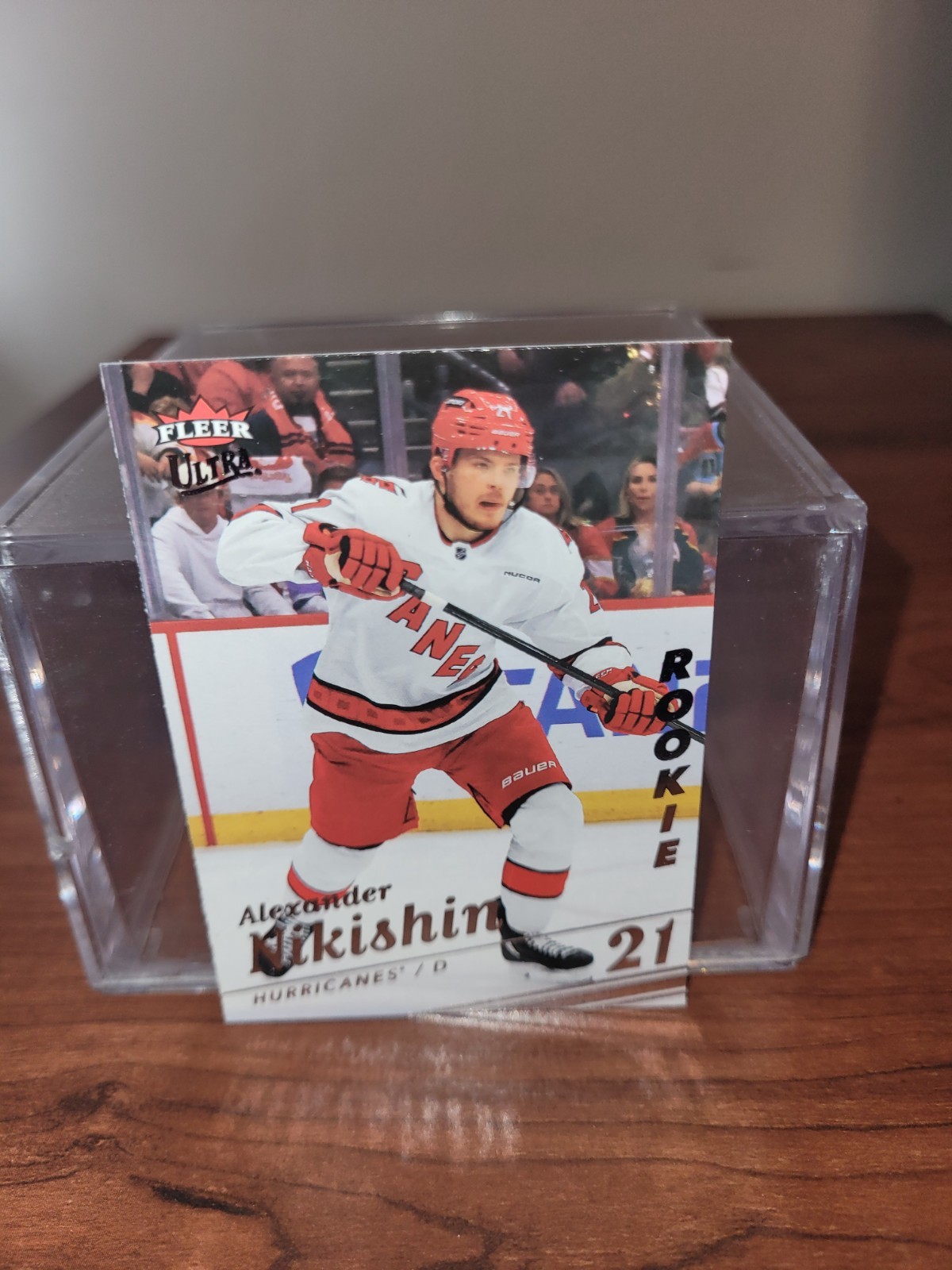 2025-26 Fleer Ultra Hockey – Carolina Hurricanes Cards