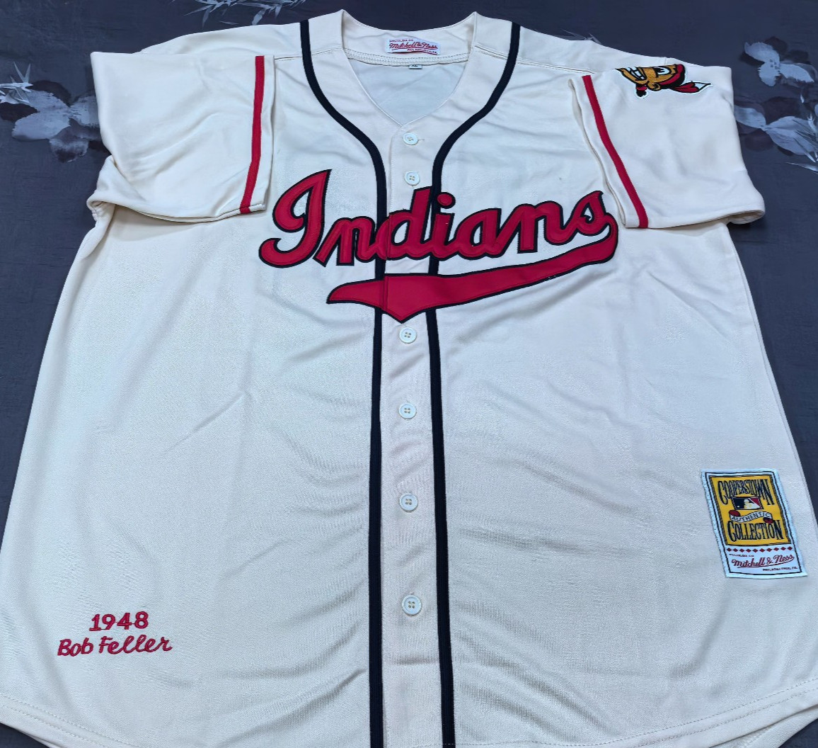 VINTAGE Bob Feller #19 Indians Throwback Cream Sewn Stitched Jersey.