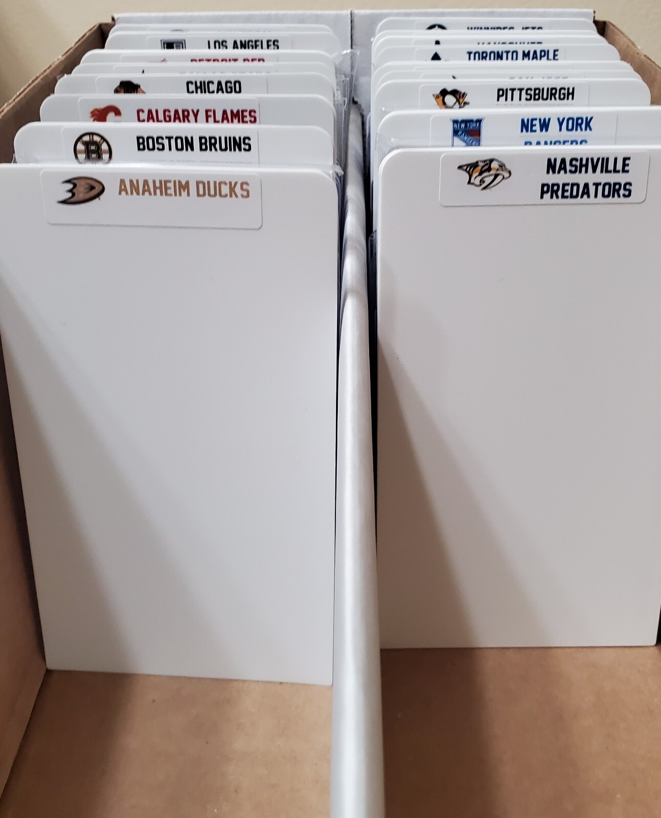 (32) GRADED Slab & Sports Card Dividers with 32 FREE NHL Teams Logos Labels