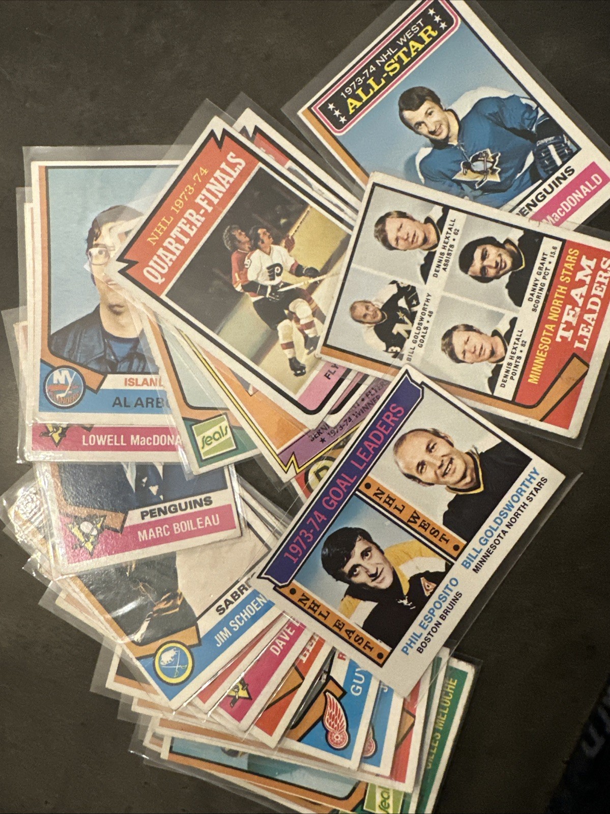 Lot of 360+ – 1974-75 Topps Hockey Cards – PR to VG Condition – READ!