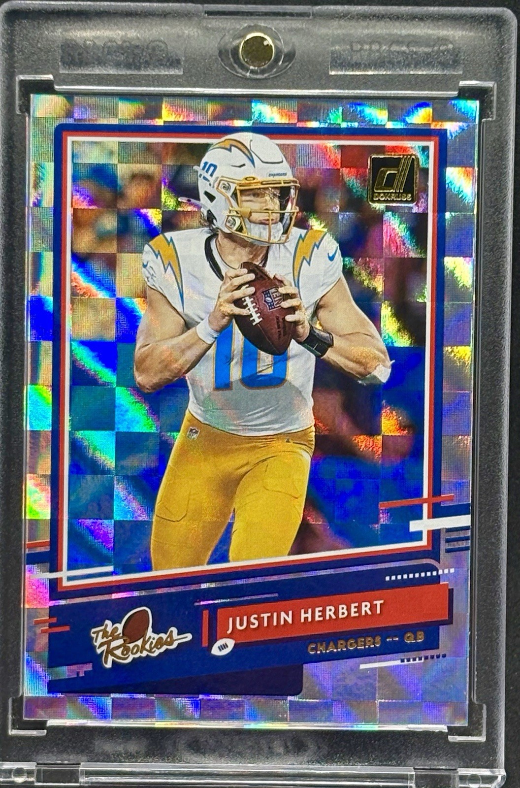 Justin Herbert RARE ROOKIE CHECKER REFRACTOR INVESTMENT CARD CHARGERS MINT