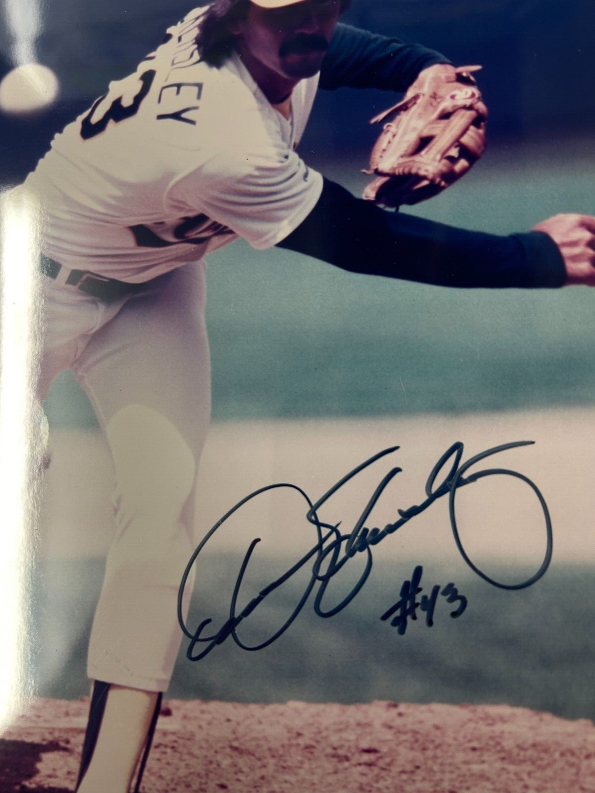 Dennis Eckersley Oakland As Autographed 8×10 Picture With COA
