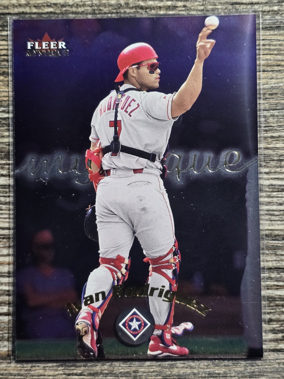 6 CARD LOT Ivan Rodriguez Rangers Tigers – 1995 – 2008 All NEAR MINT OR +