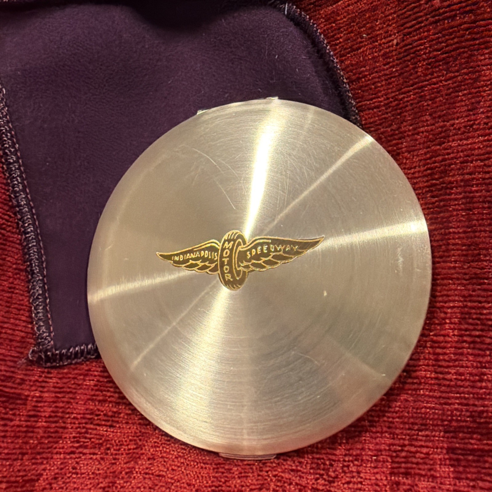 VINTAGE 1950s WADSWORTH Indianapolis 500 Motor Speedway logo compact mirror New
