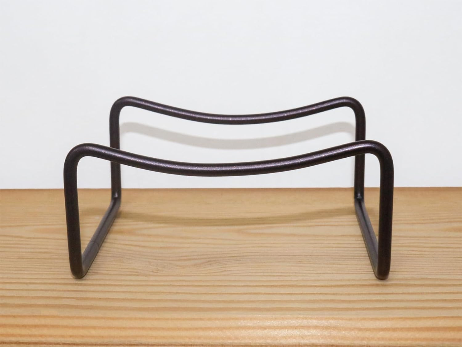 Metal Football Display Stand, Base Holder for Basketball, Bowling, Soccer, Volle