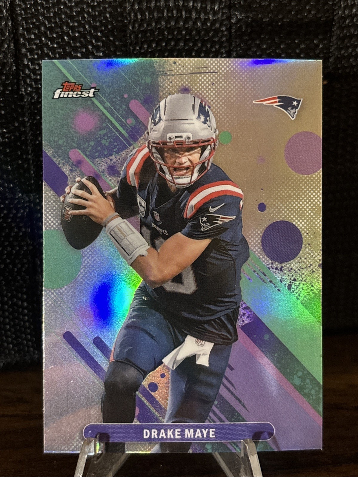 2025 Topps Finest Drake Maye Common Refractor #62 – New England Patriots