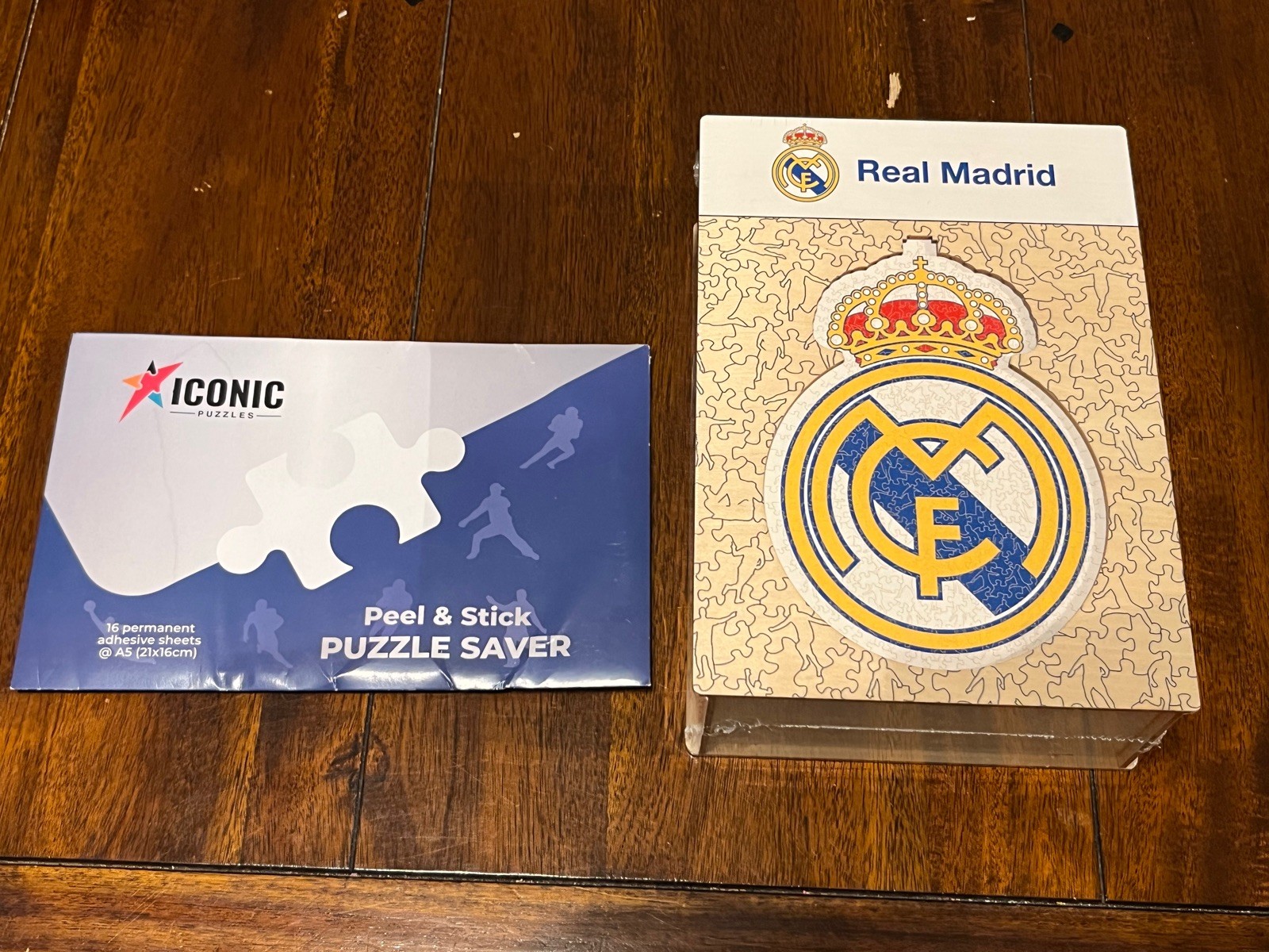 Official REAL MADRID Football Club Crest LARGE Wooden Puzzle New & Sealed 500pcs
