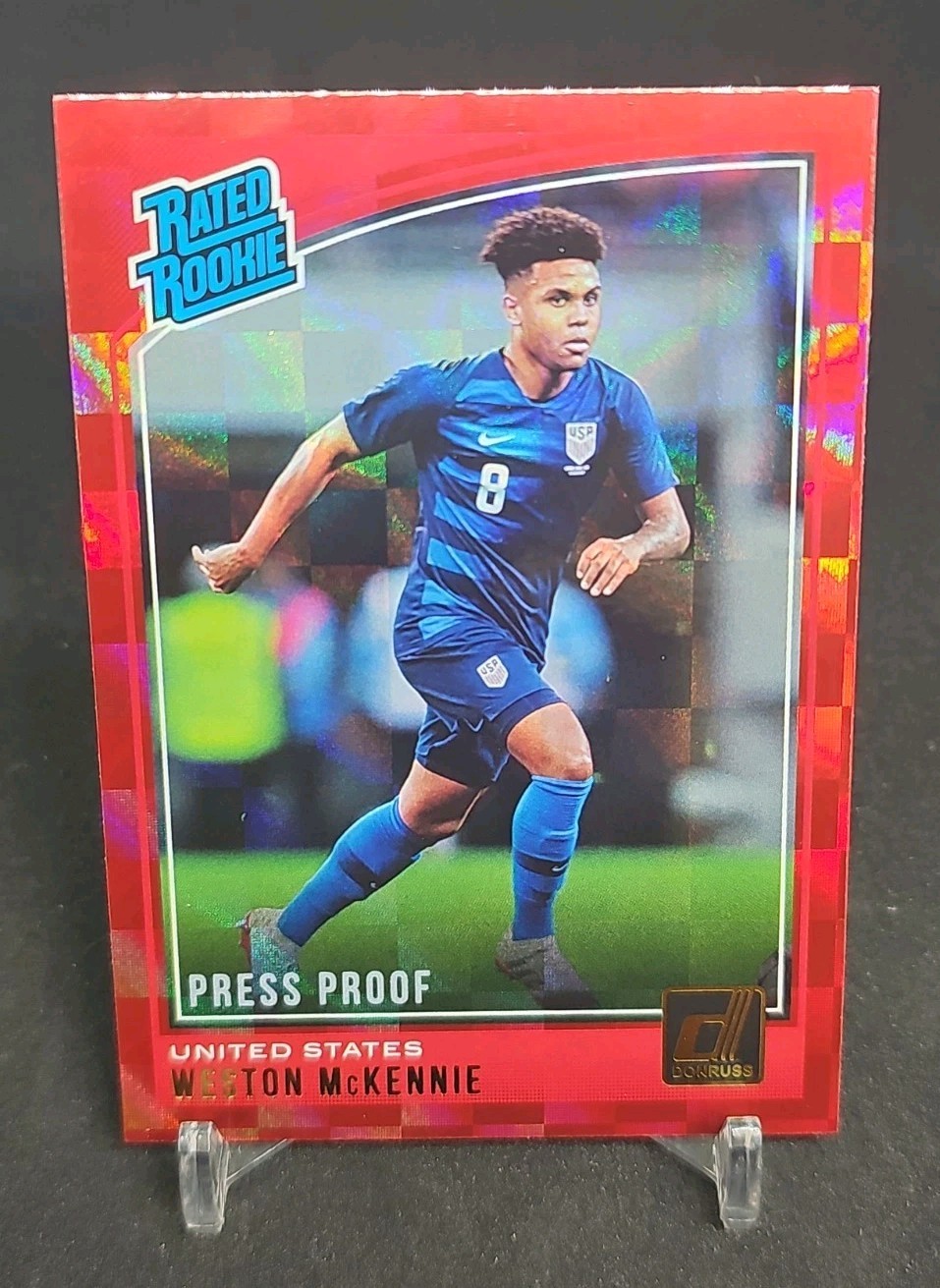 2018-19 Panini Donruss – Rated Rookie Weston McKennie #199 Press Proof Red (RC)