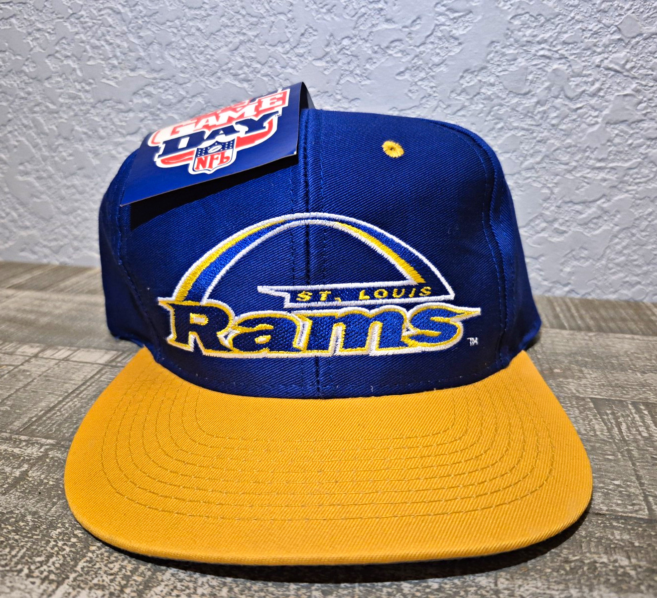 Vintage St Louis Rams Logo 7 Snapback Hat 90s Gateway Arch NFL Cap Blue Gold NWT