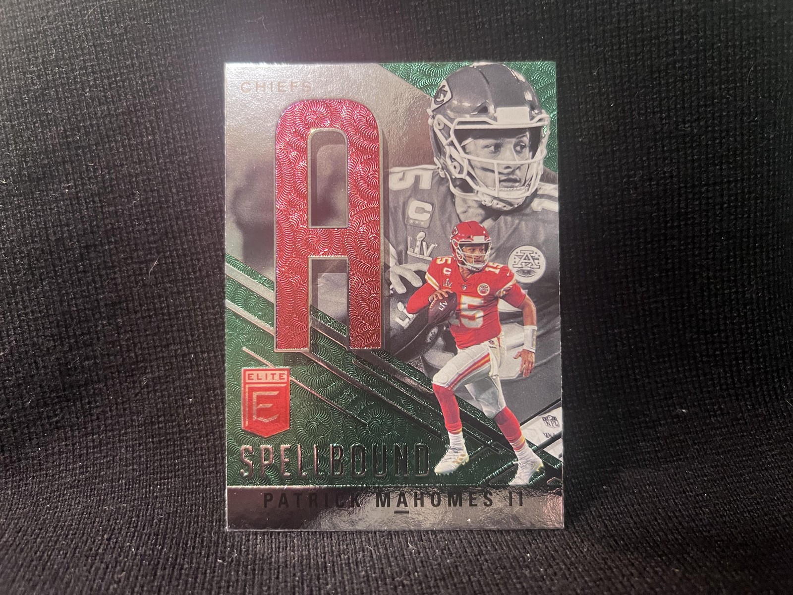 2021 Donruss Elite #S-A Patrick Mahomes II Spellbound Green