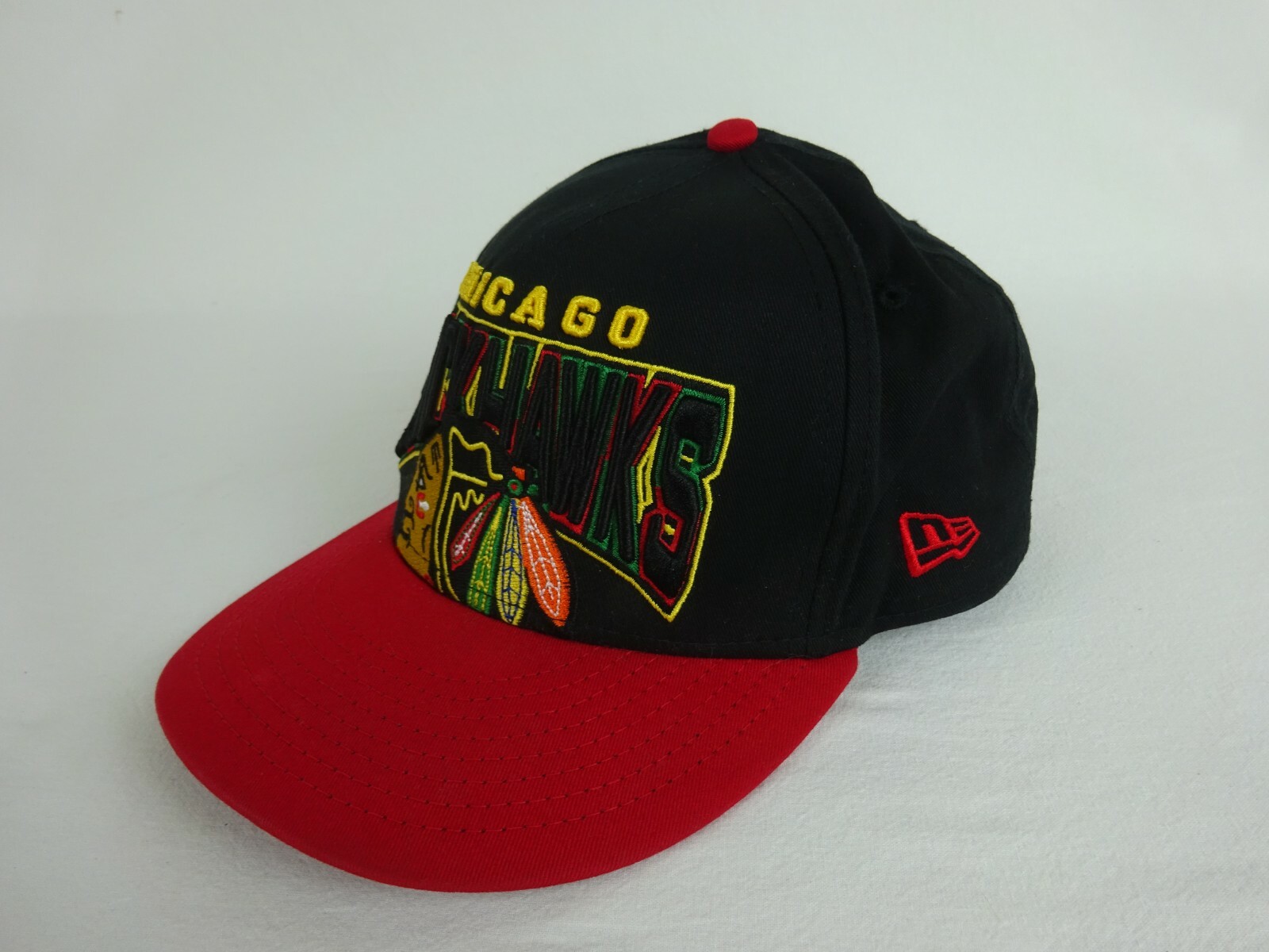 Chicago Blackhawks New Era 9Fifty 2 Tone Black Red Snapback Hat NHL