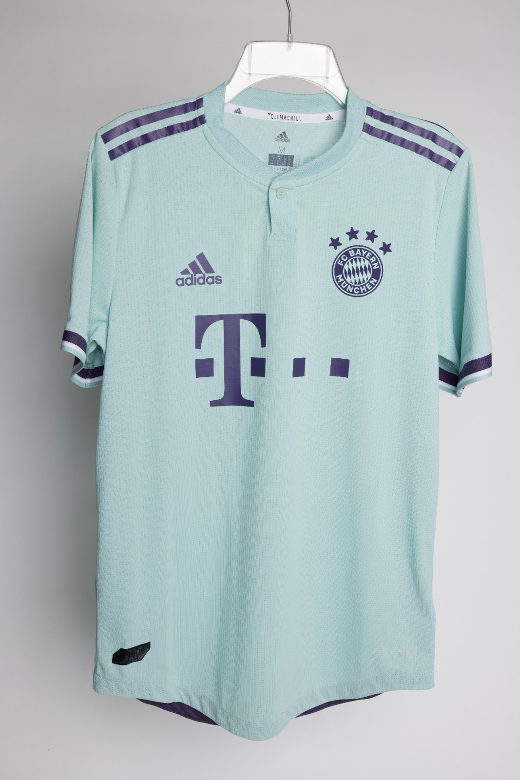 Bayern Munich 2018-19 Away Authentic Jersey – Size M