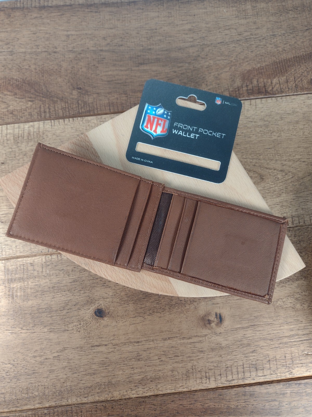 Chicago Bears Men’s Leather Wallet – Brown Front Pocket Wallet – NFL Bears