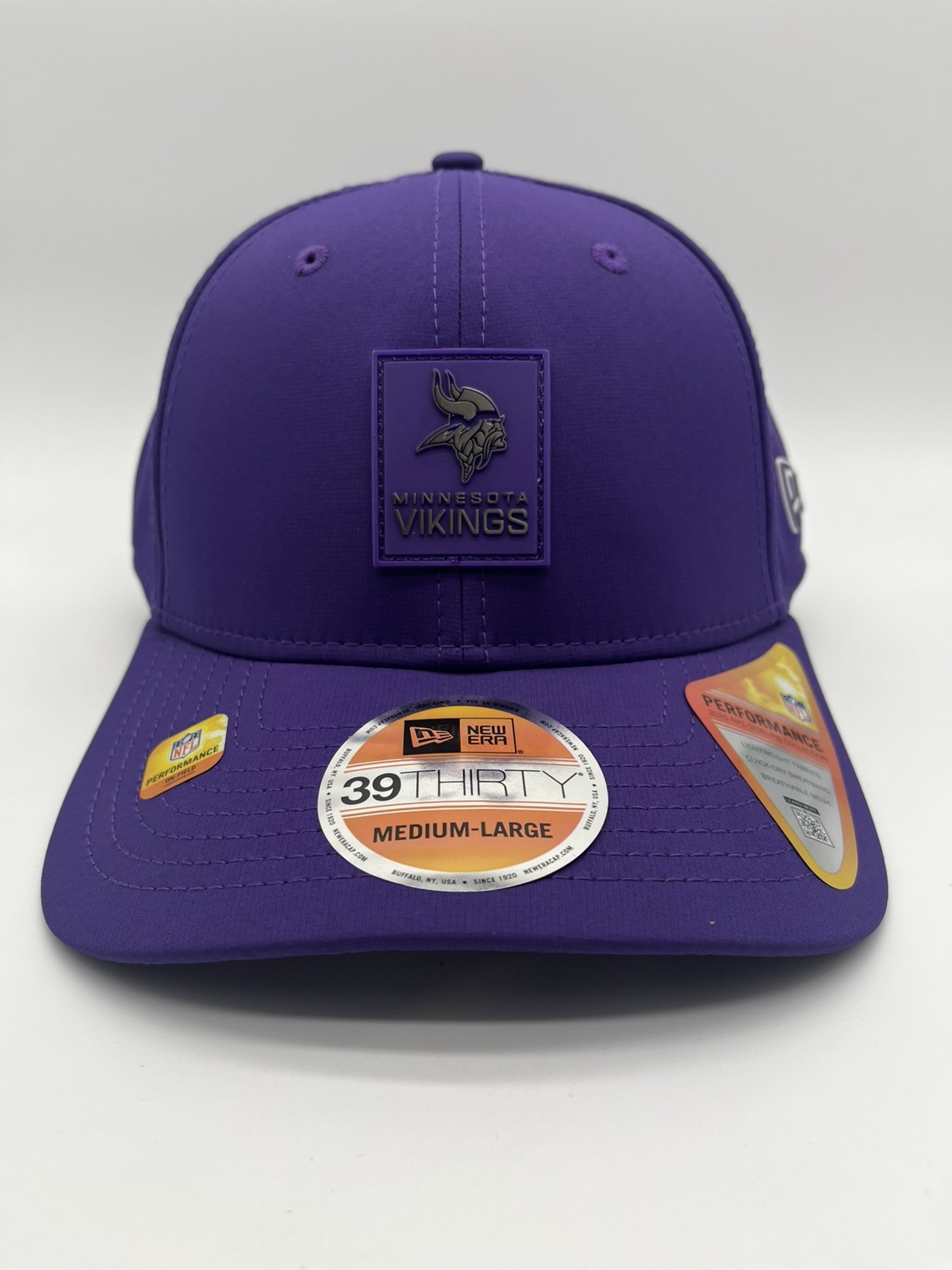 Minnesota Vikings Hat Cap New Era 39Thirty M / L 2025 NFL Sideline Performance