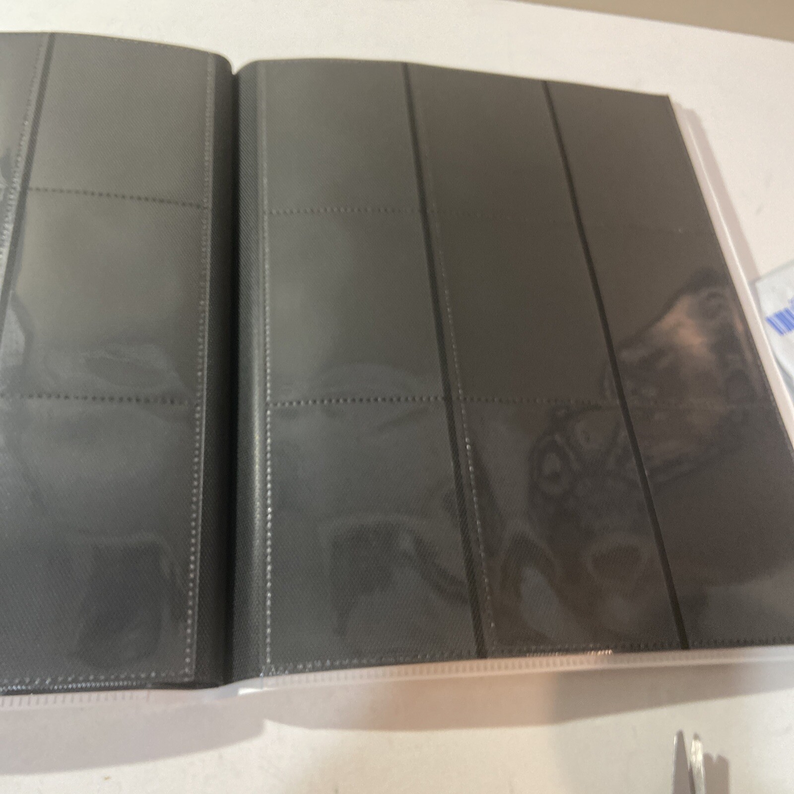 Guardhouse Card Folio WHITE – 20 9-Pocket Pages Holds 360 Cards Portfolio Binder
