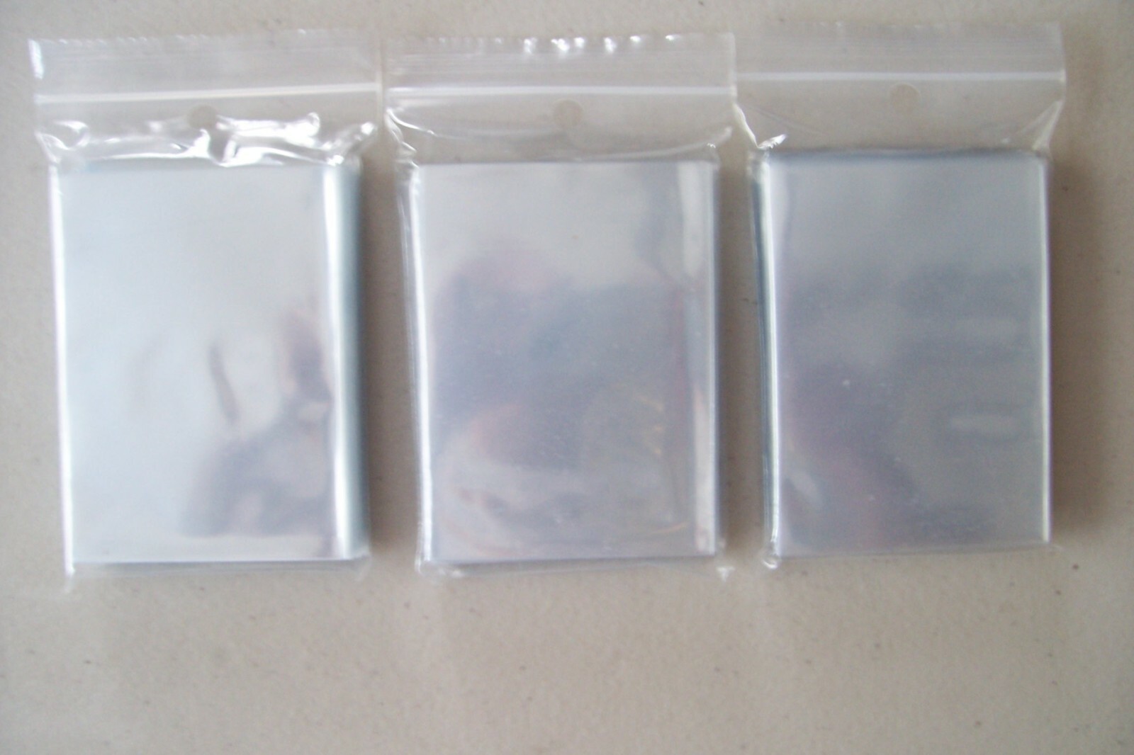 (066) 300 ULTRA PRO SOFT CLEAR SPORTS CARD SLEEVES 2-5/8 X 3-5/8 LOT OF 3 PACKS