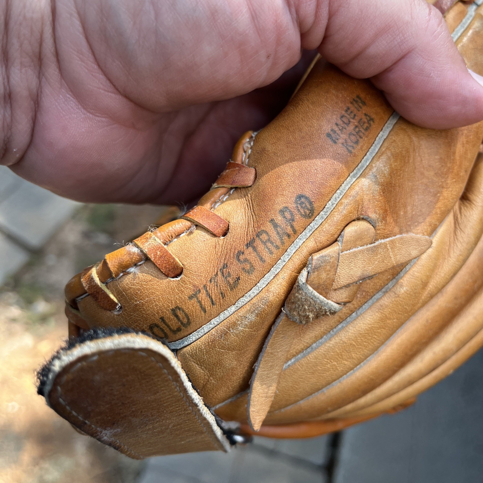 Wilson A2234 RHT Baseball Glove Mitt Dual Hinge Pro Style Ron Guidry size 12″