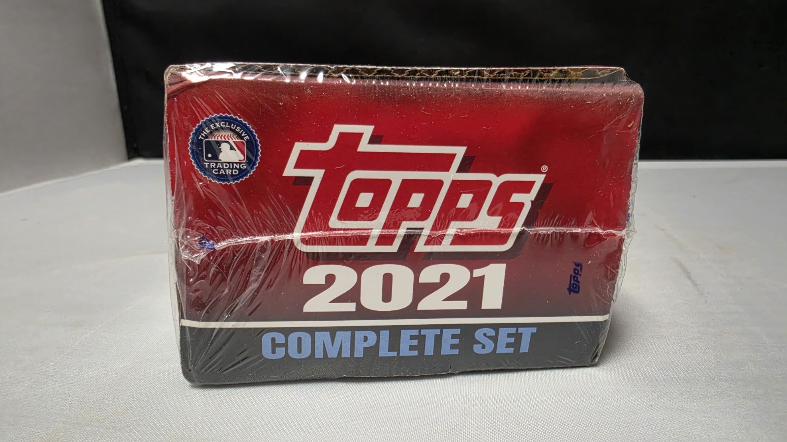 Topps 2021 Baseball Complete Factory Sealed Box (660 Cards / 5 Foilboard Cards)