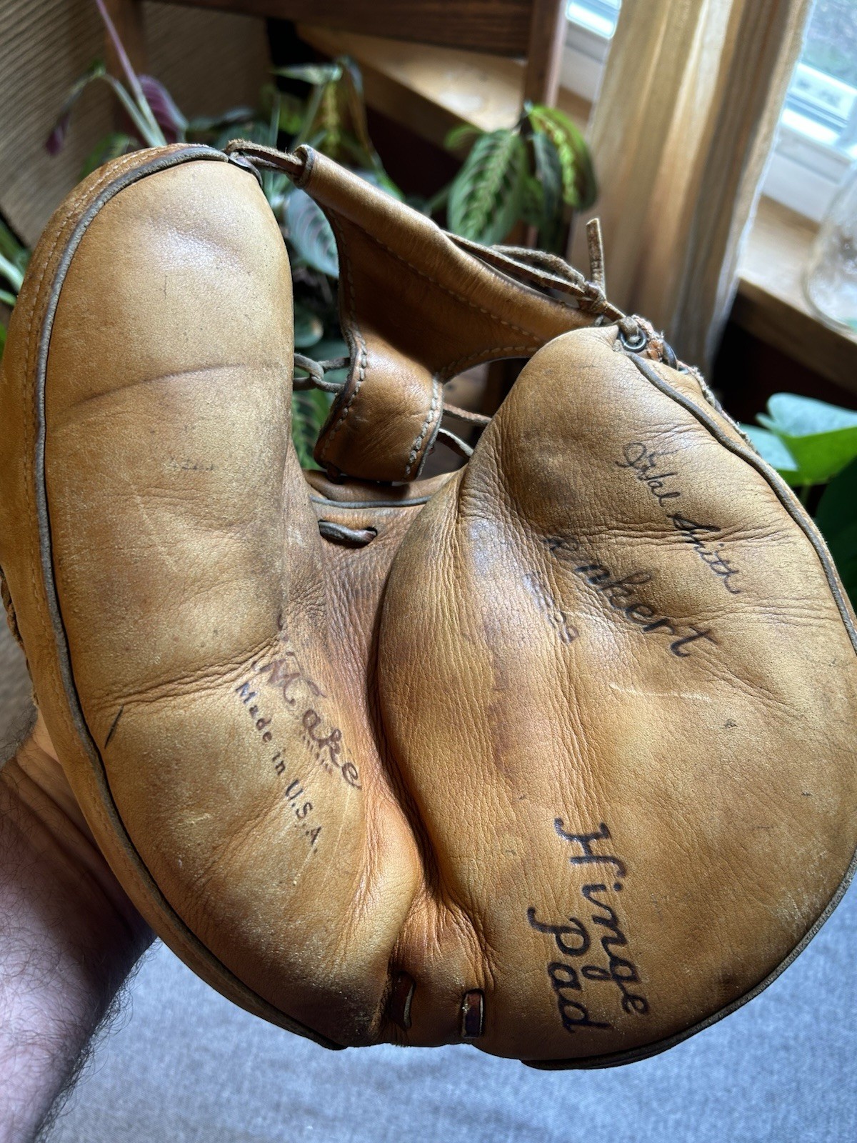 Vintage Baseball Catcher Glove Mitt Denkert M229 HAL SMITH Pro Maker Hinge Pad