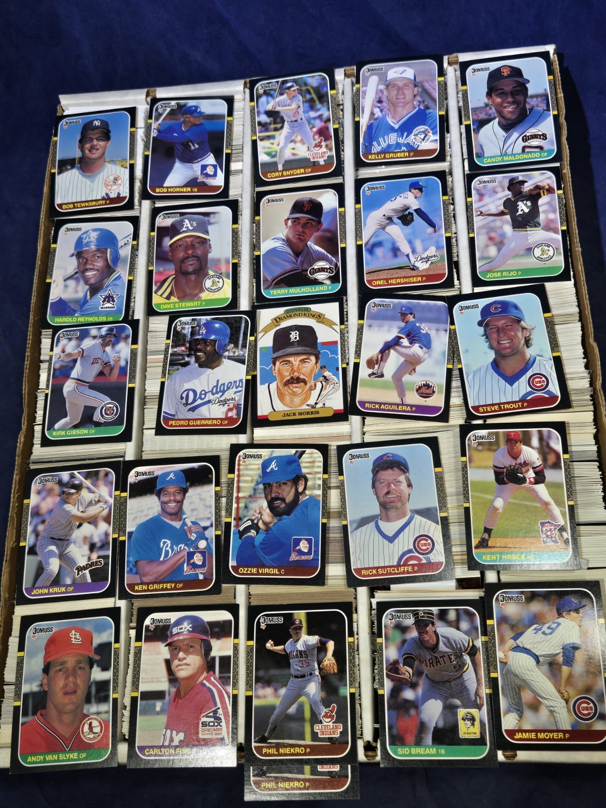 HUGE 5000+ Card Lot 23lb UNSEARCHED Estate Find! MLB NBA NFL NHL Star Co HOF
