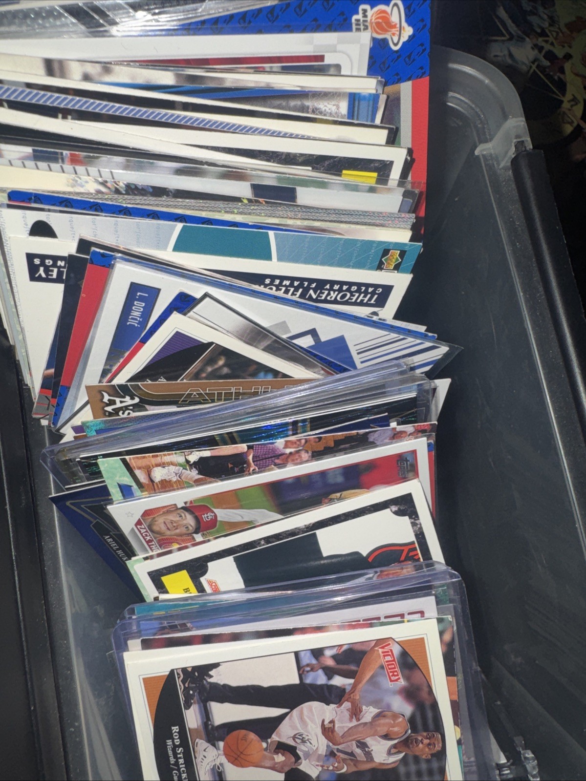 Big Collection All Sports Cards Approximately 2500 Cards – late 1980s to now