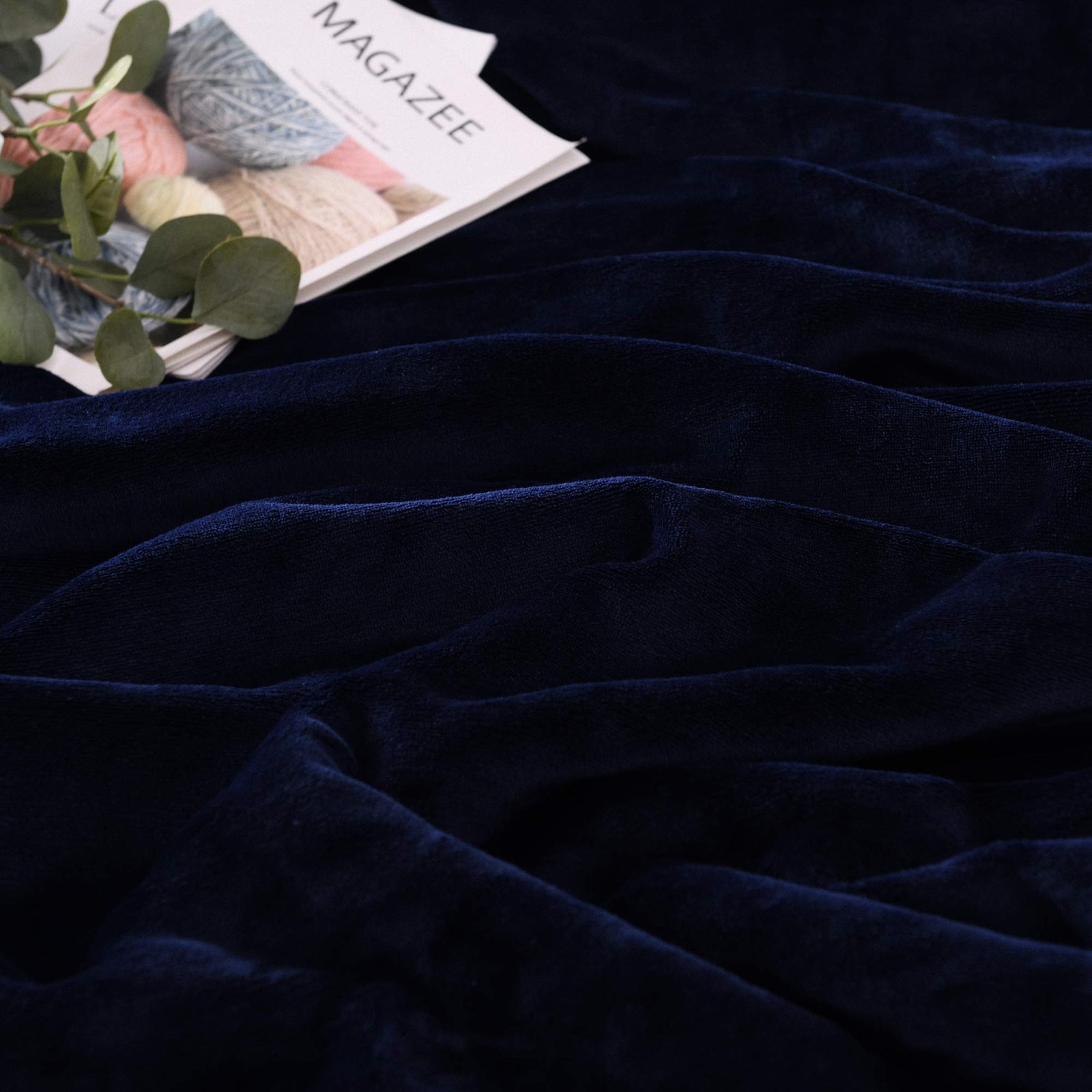 NANPIPER Sherpa Blanket Warm Blankets for Winter Super Soft Throw, Navy Blue