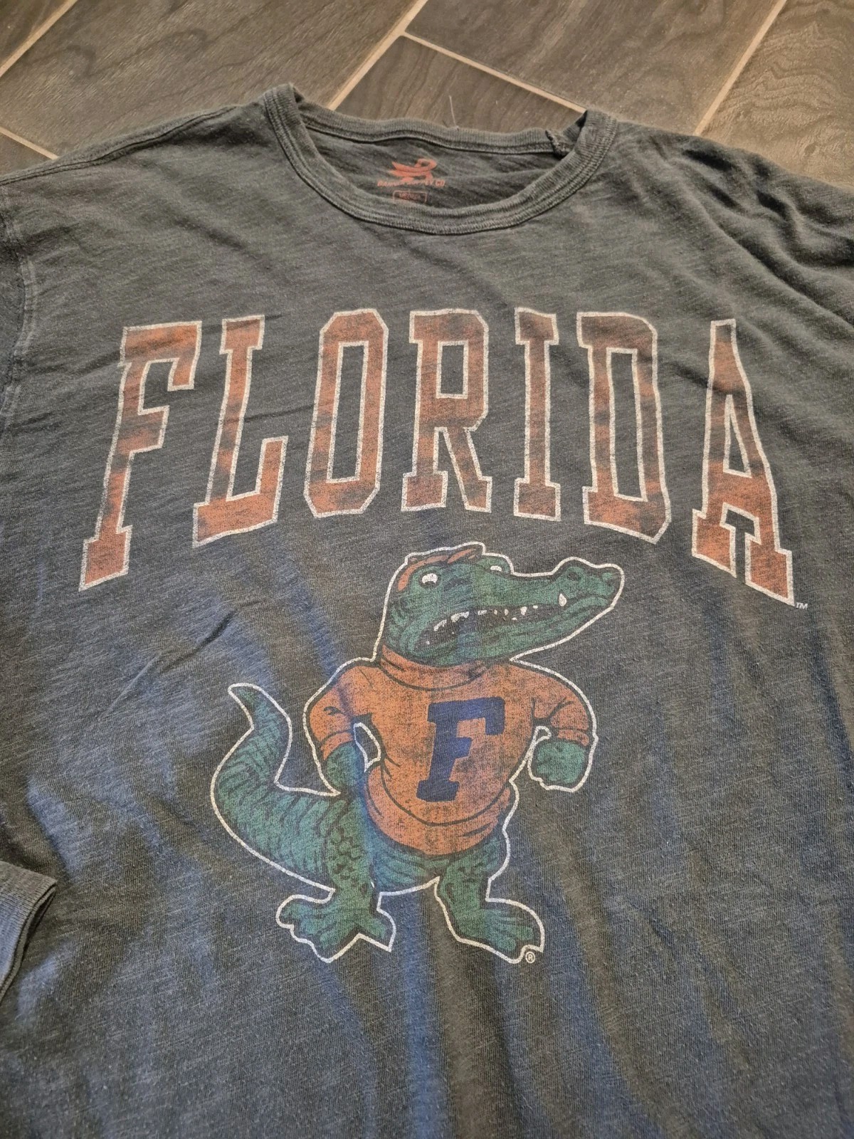 Banner Supply Company Florida Gators Long Sleeve TShirt Men’s NCAA Size Medium