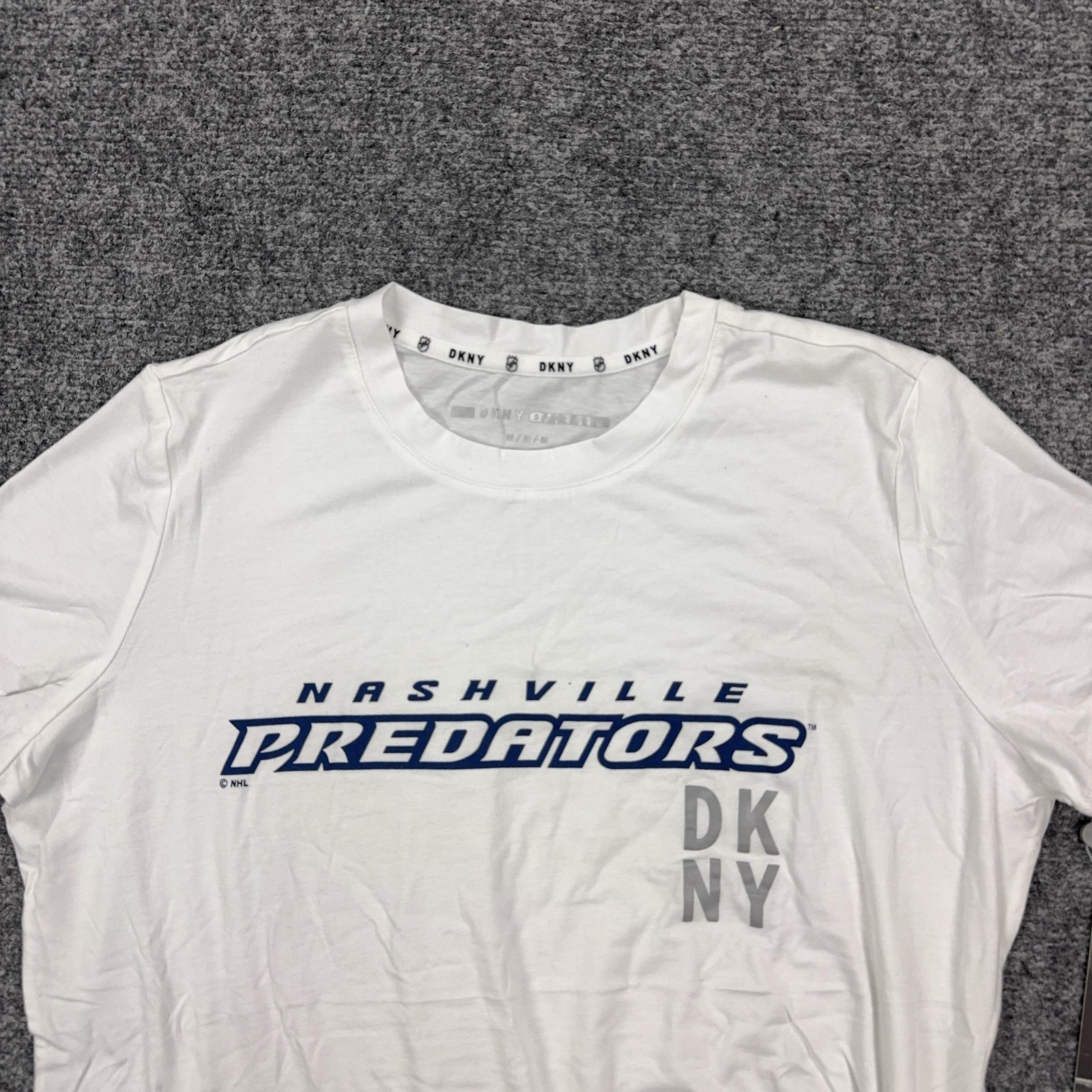 Nashville Predators Shirt Womens Medium White NHL Hockey DKNY Sport T-Shirt