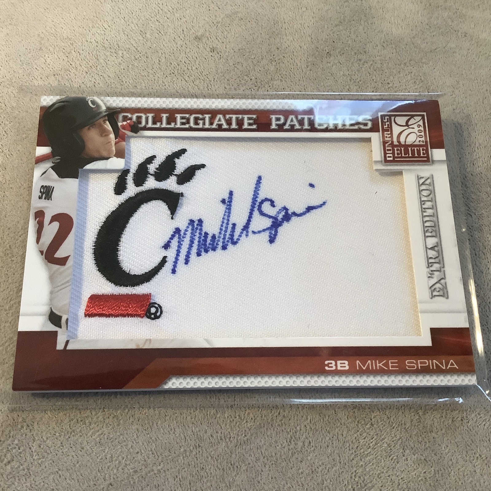 2009 Panini Donruss Elite Mike Spina Rookie Patch Auto 75/125 game worn