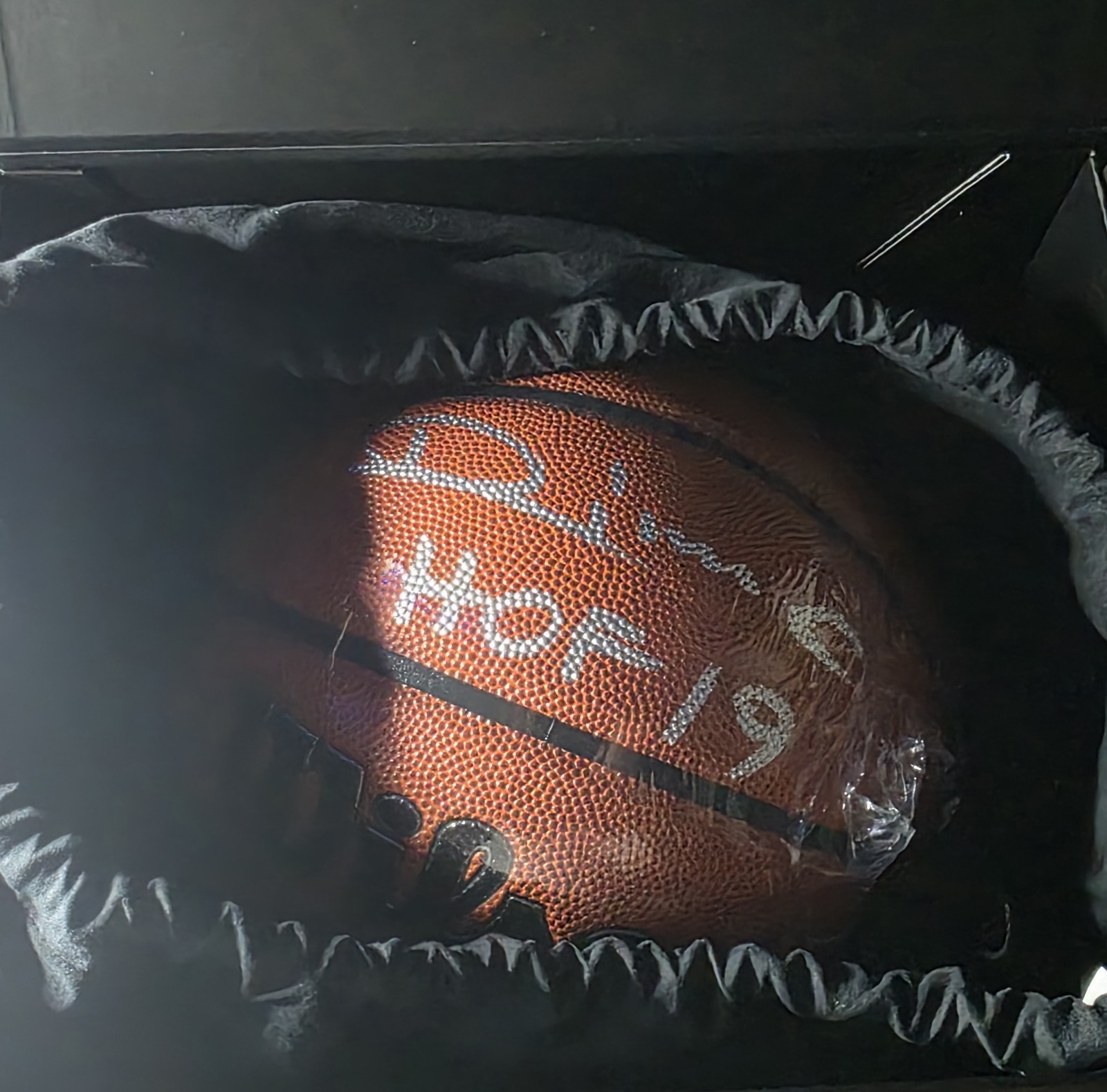 Fanatics Under Wraps Autographed Basketball Vlade Divac HOF 19 Inscription 🔥