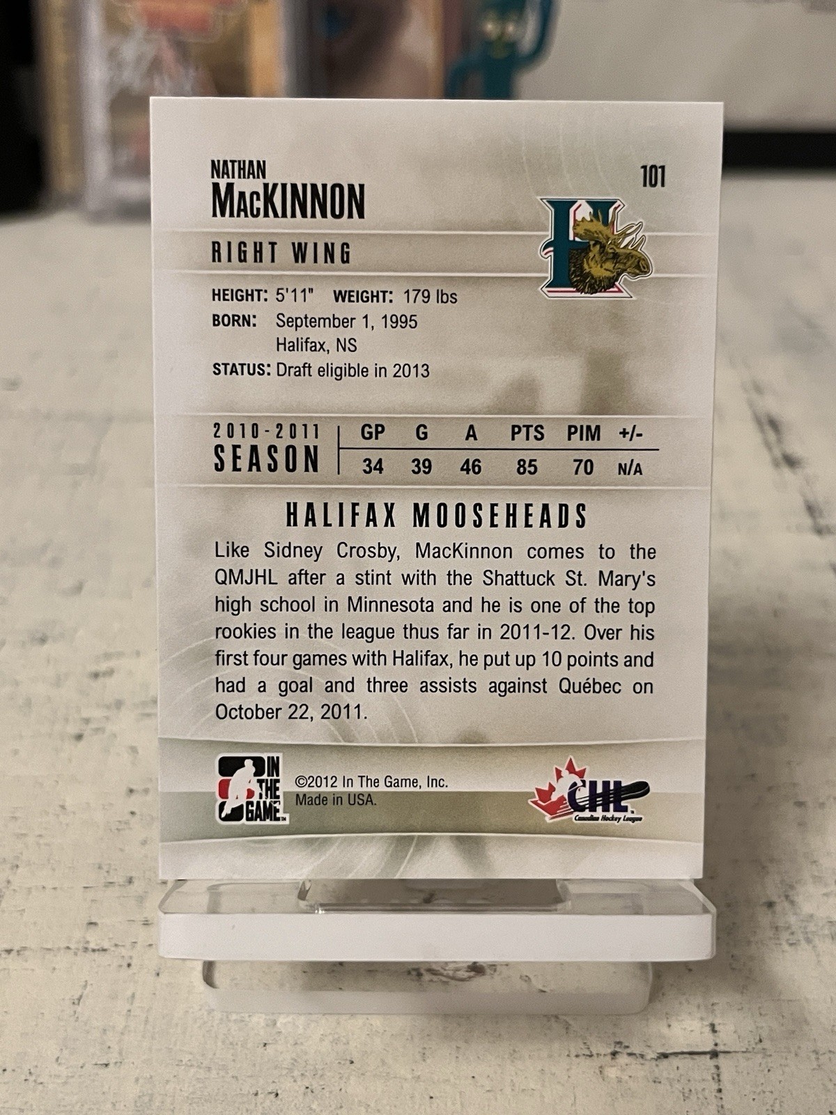2011-12 In the Game Heroes and Prospects – Nathan MacKinnon #101 (RC) *Read