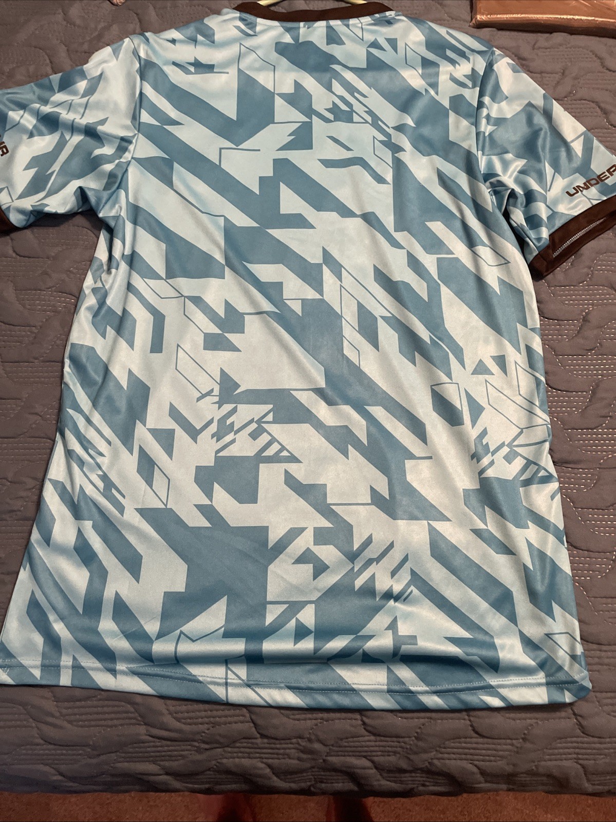 Under Armour Men’s Medium Tottenham Hotspur Blue Soccer Jersey