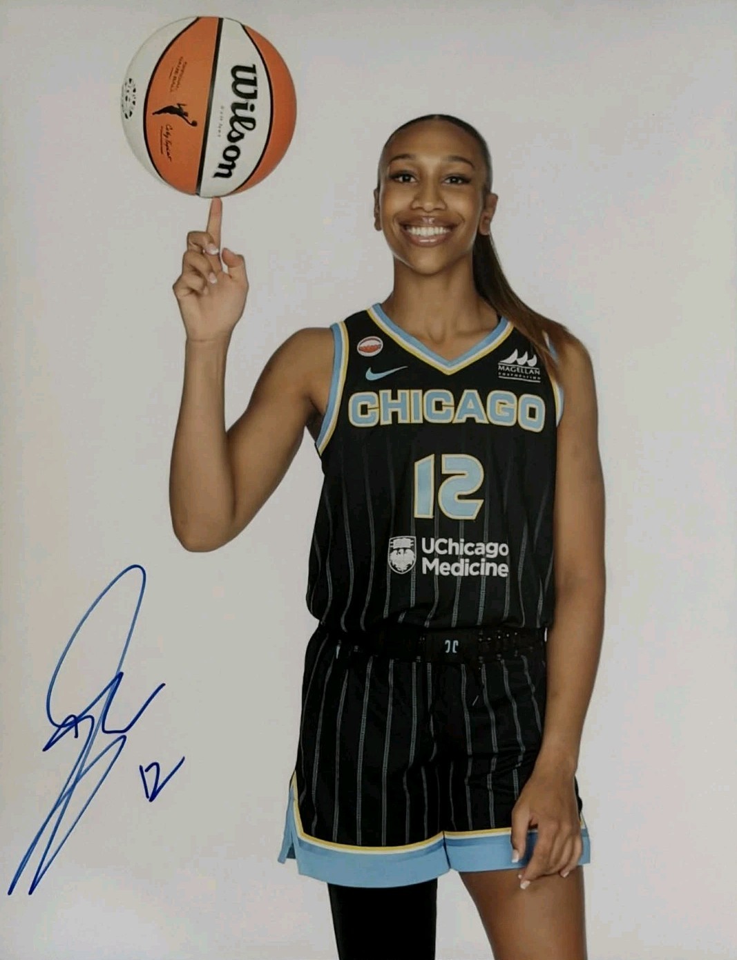 Sydney Taylor wnba signed 8.5 X 11 photo. Chicago Sky.