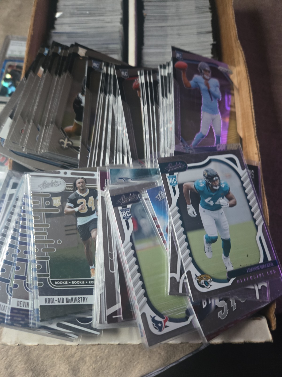 🔥 1k Football Card Lot Rc,parrels ,few Inserts 3 Slabs