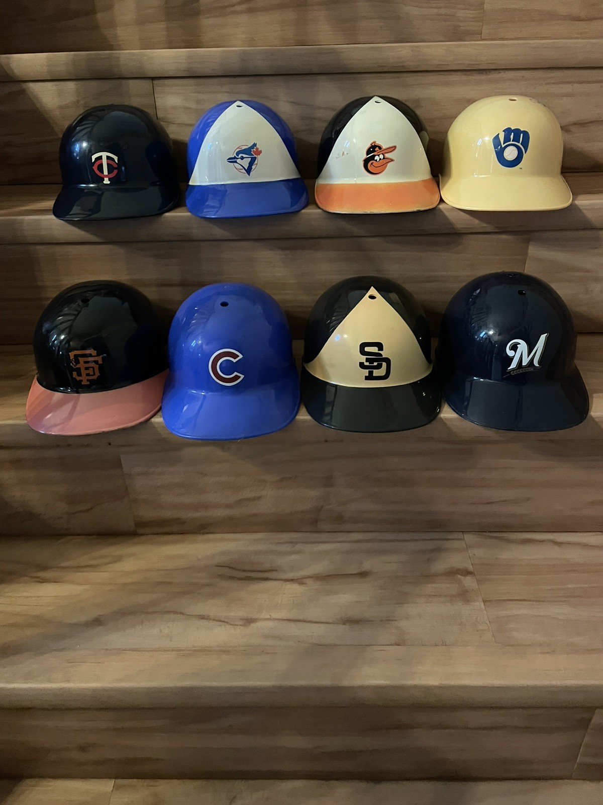 MLB Mini Pennants 9″x4″ Felt ALL 2005-2011! Lg Helmets and Mini Helmets READ!