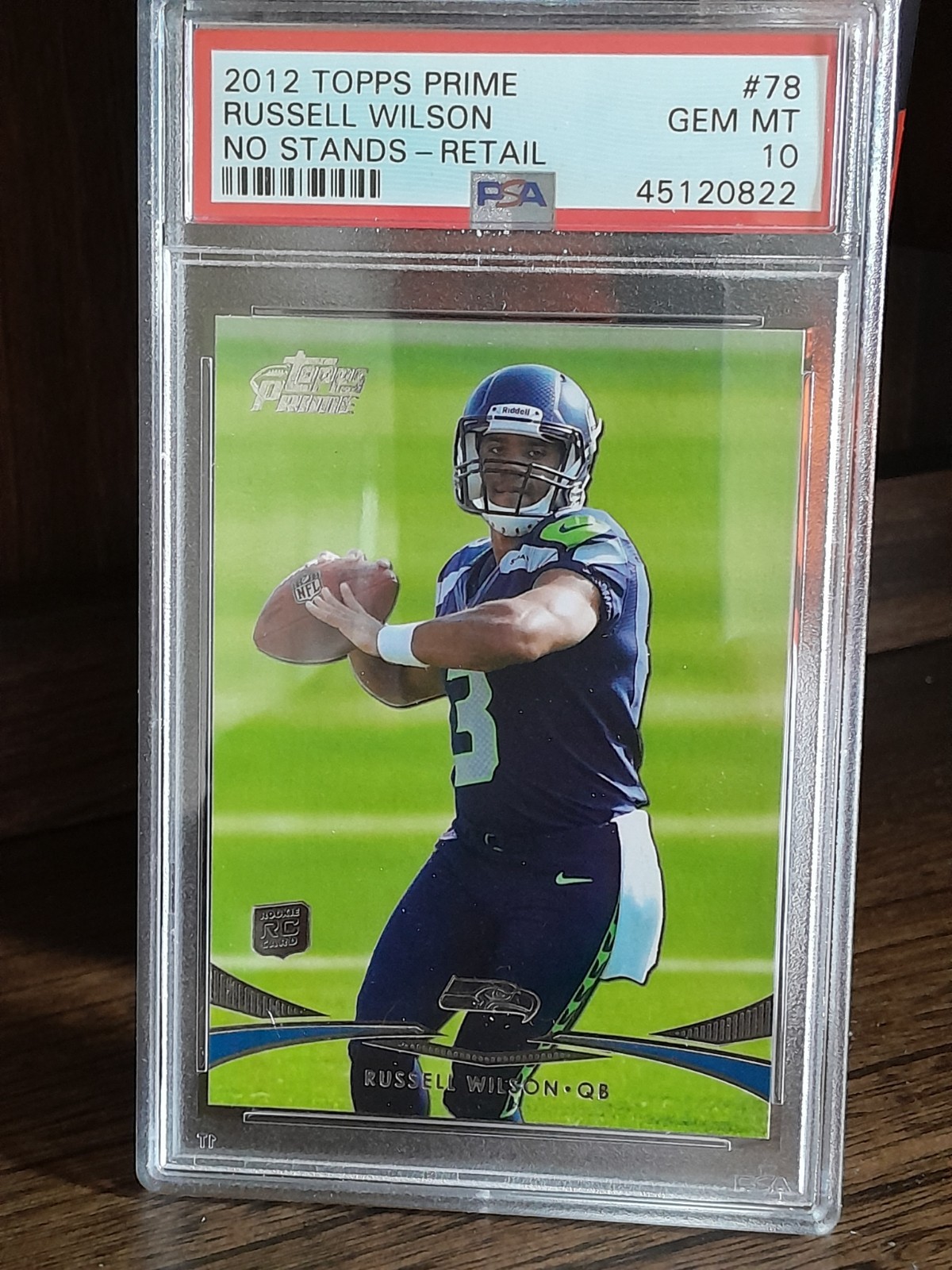 Topps 2012 Prime Russell Wilson RC No Stands Retail #78 Seahawks PSA 10