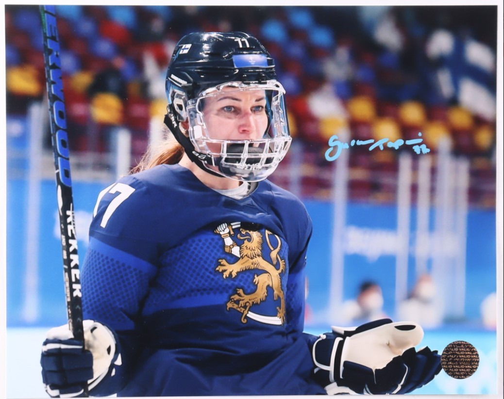 SUSANNA TAPANI Signed Team Finland 8×10 Photo-1 (Premium Autographs)