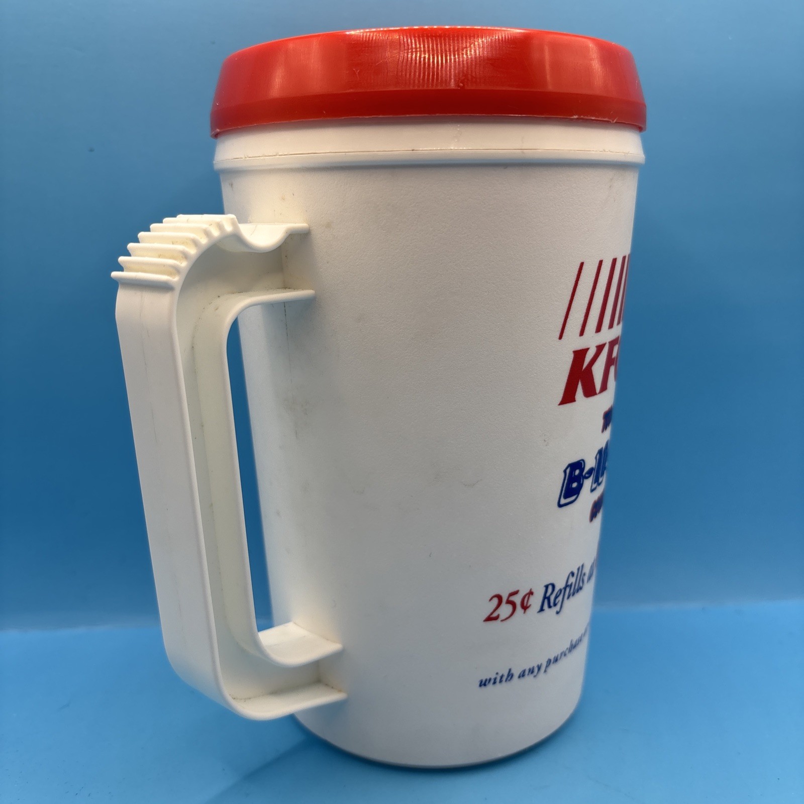 VTG 1994 Illinois State University “Thumbs Up” Reggie Redbird 22oz. Travel Mug