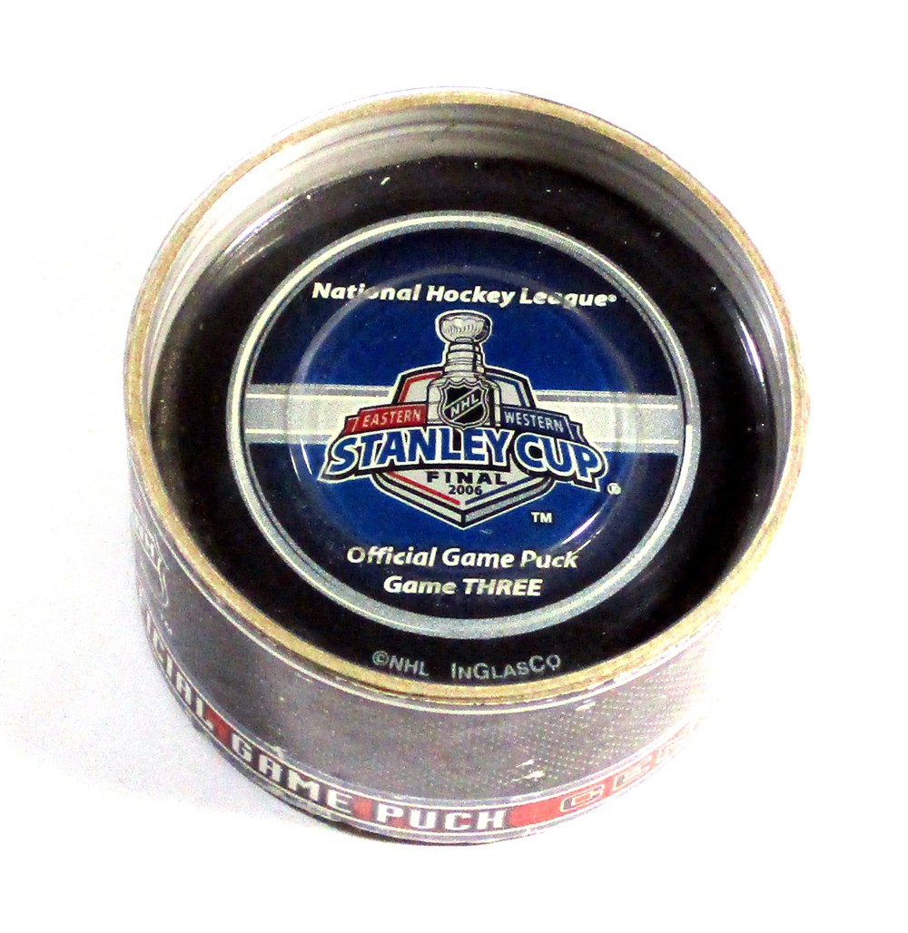 2006 Stanley Cup Final Game 3 Center Ice NHL Official Game Puck New NIP