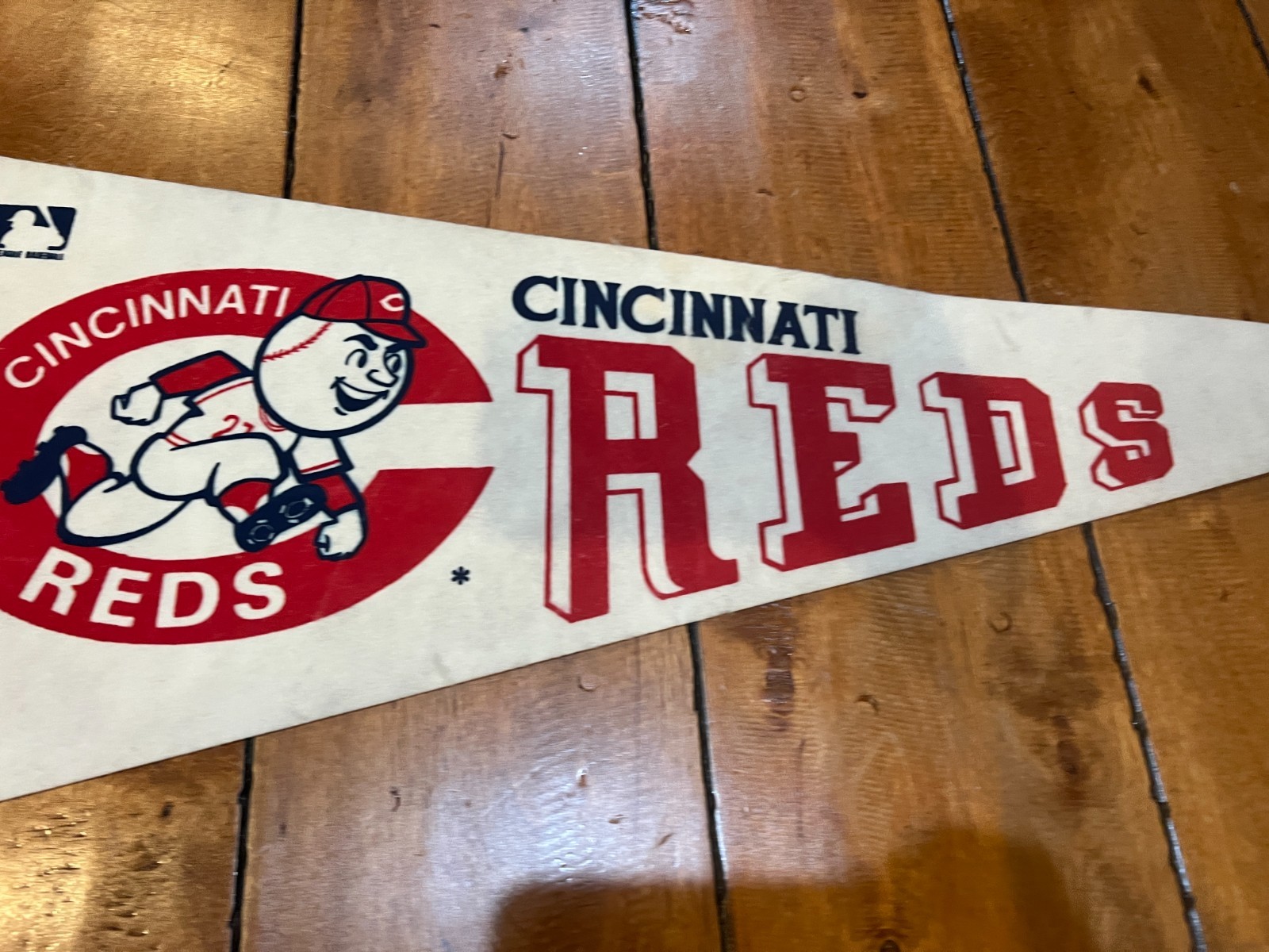 Vintage 1970s CINCINNATI REDS Original MLB Baseball 30X12 Full Size Pennant Flag