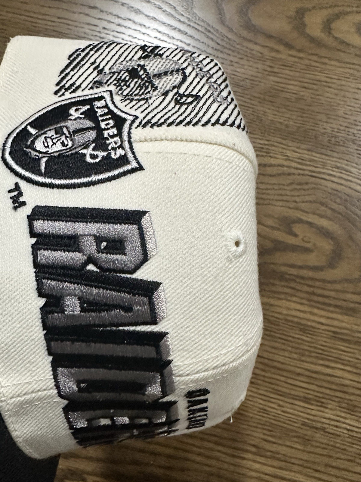 Sports Specialties Oakland Raiders NFL Pro Line Authentic Sideline Snapback Cap