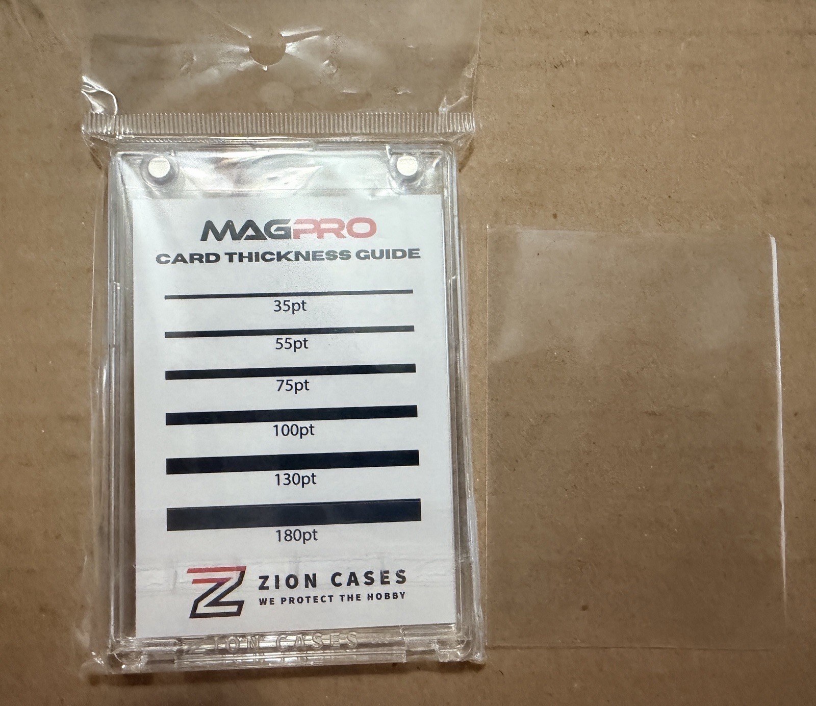 35 PT MagPro Lite Sleeved Magnetic One-Touch Card Holder by Zion