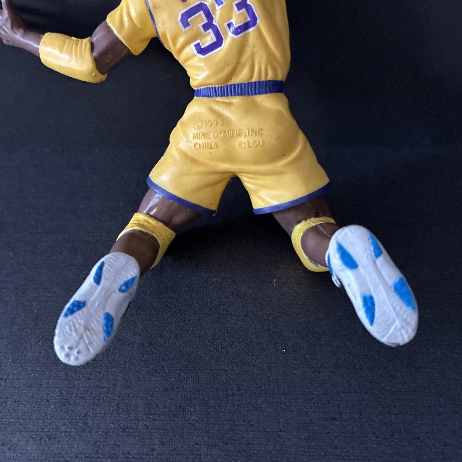 Shaq Attack SHAQUILLE O’NEIL Jammin’ Giant LSU Kenner 6″ Figure 1993 NO STAND