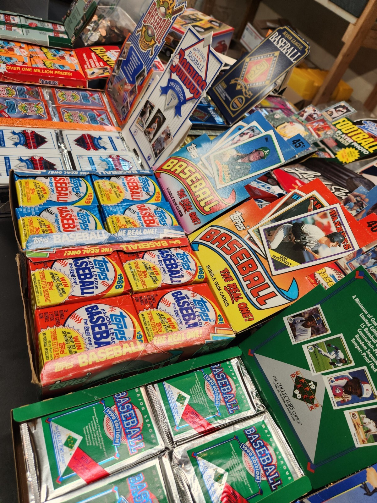 ESTATE SALE- Lot of 100 Old Unopened BASEBALL CARDS In packs. SUPER BONUS!!!!