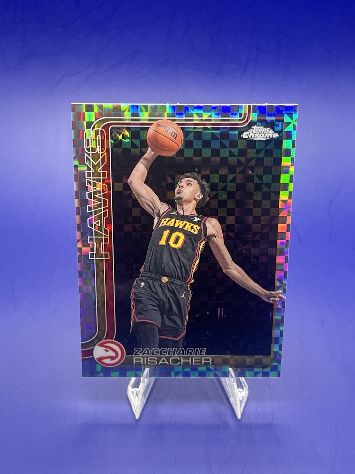 2025-26 Topps Chrome – Zaccharie Risacher #2 X-Fractor Atlanta Hawks