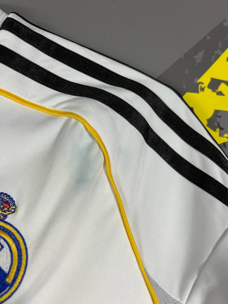 Bellingham Real Madrid Home football shirt 2025 2026 Adidas Young L 13-14Y ig93