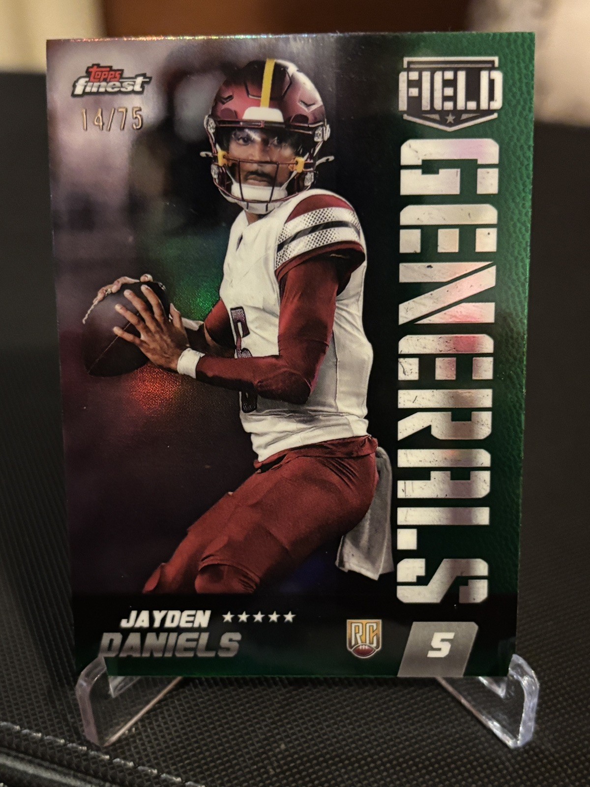 2024 Topps Finest – Field Generals Jayden Daniels #FG-18 Green Refractor /75 (RC