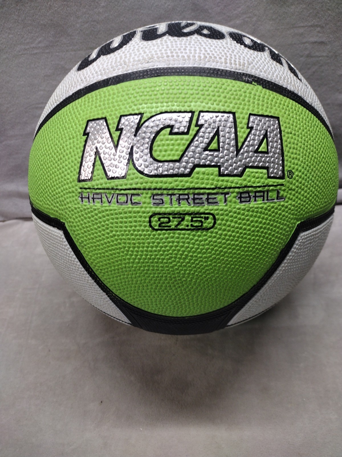 WILSON NCAA Killer Crossover Basketball – Size- 27.5″, Green/White size 5 Used.