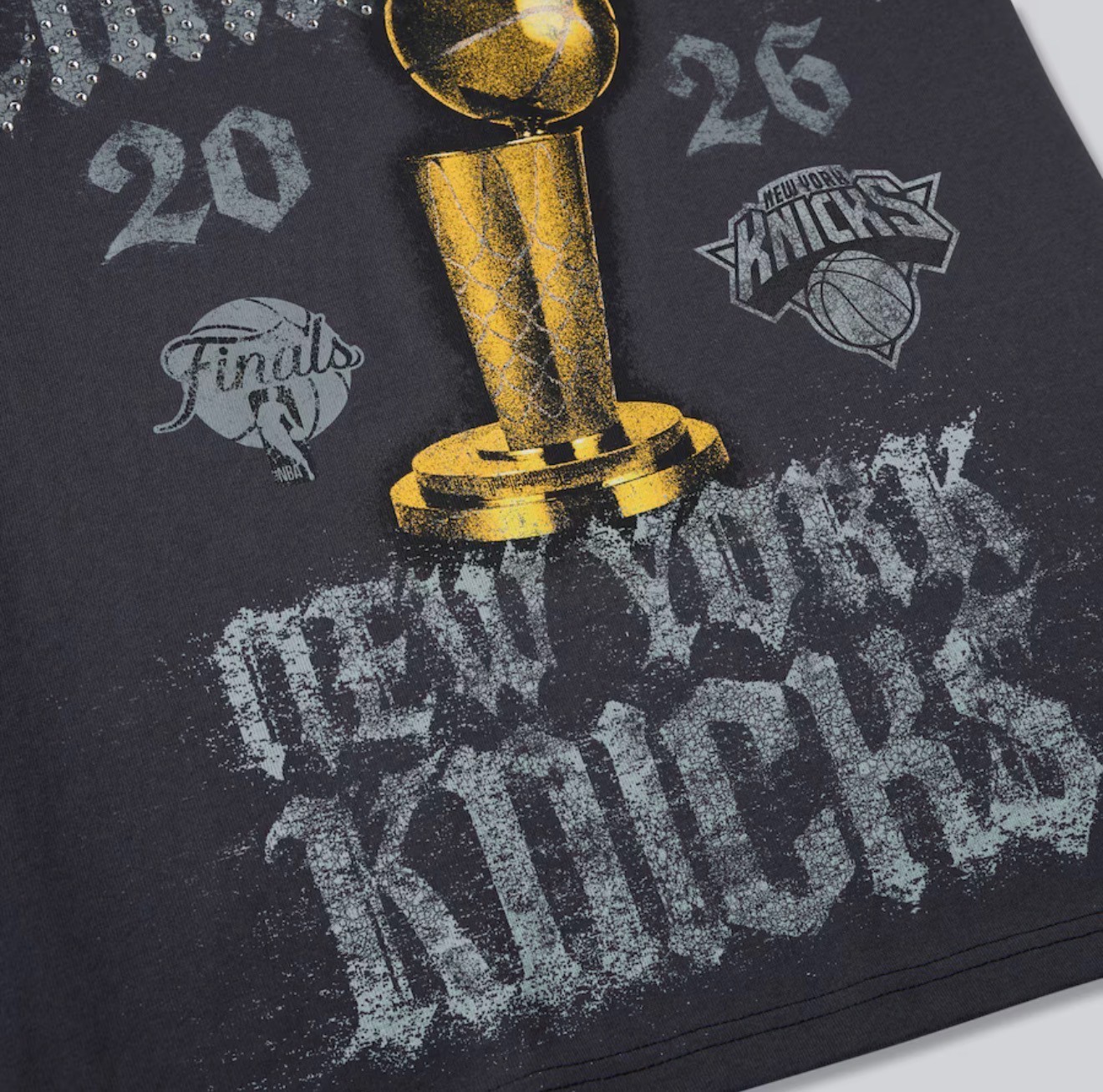 Nike New York Knicks NBA Finals Locker Room Rhinestone T-Shirt Tee Size L Large
