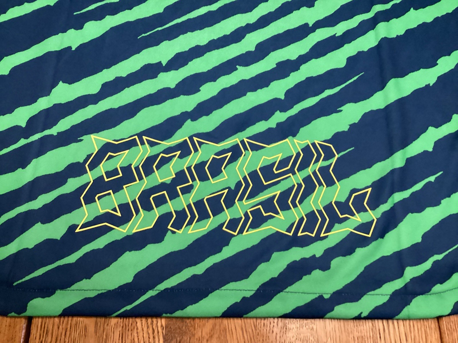 NWT’s NIKE Women’s Brazil Pre-Match Soccer Jersey Striped DM9565-491 Size XL $70